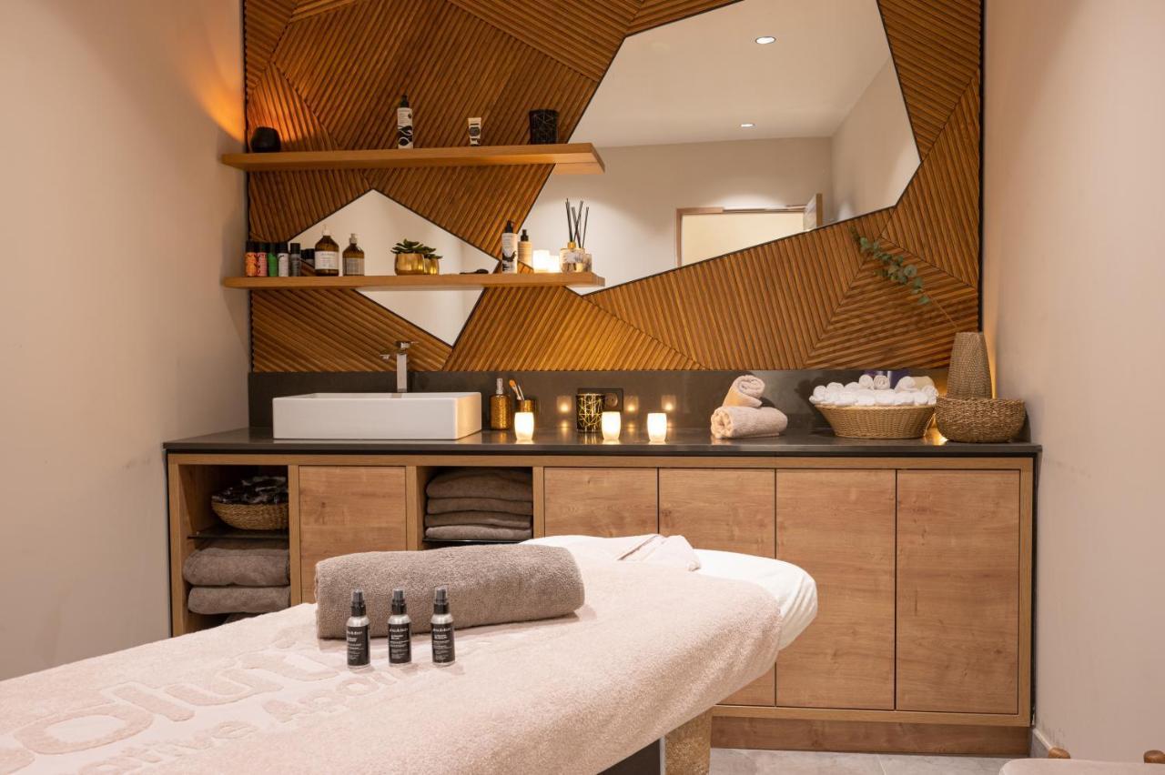 Voulezvous By Les Etincelles 5*